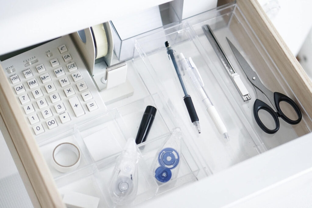 整理された引き出しの中